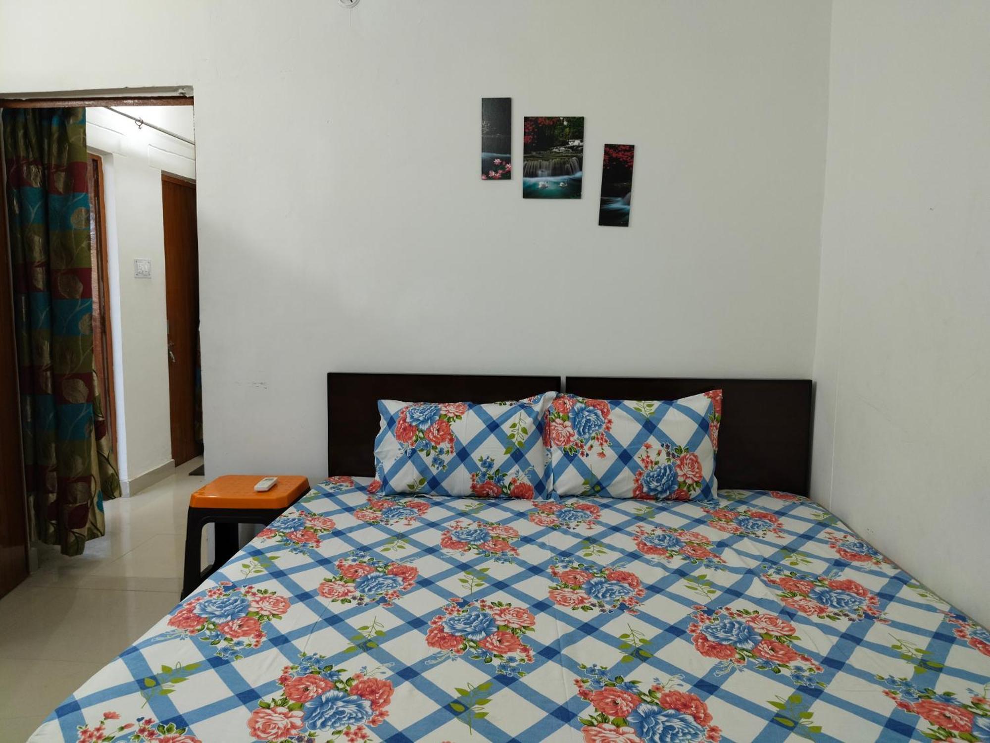 Sharda Homestay Ayodhya Luaran gambar